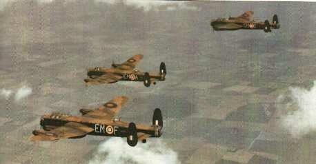 Trio de Lancaster del Escuadron 207�