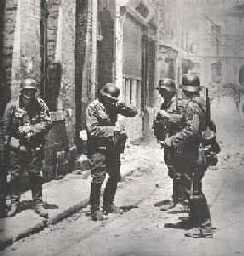 Soldados alemanes en las calles de Amiens