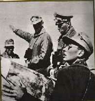 Rommel dando instruciones para el avance